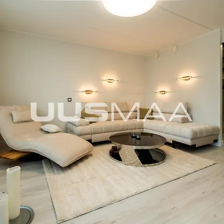 Apartment Araksi Hosting